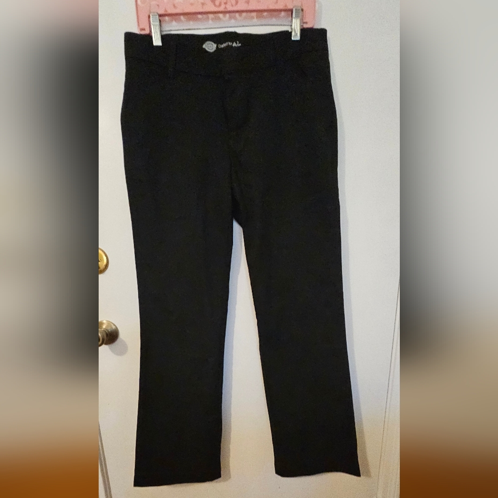 NWT DIKIES Regular Crafted for Women Black Relaxed Fit Size 6R